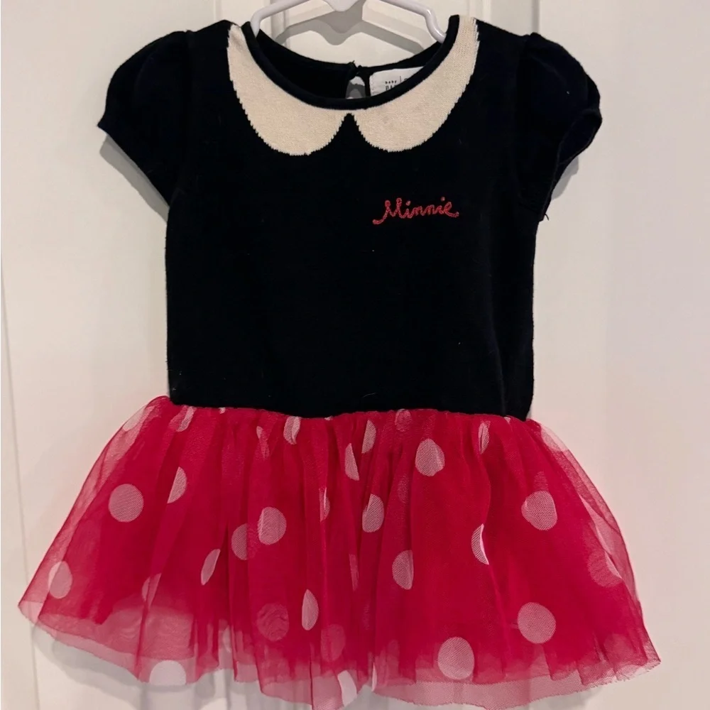 5 for $25 SALE 🎉 Disney Baby Black and Cream Outfit